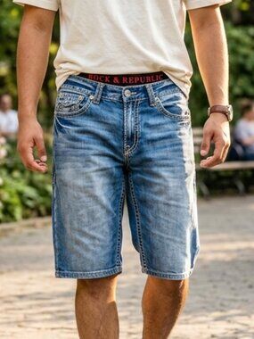 Akademiks Small Arms Patrol
Cotton Denim Blue Jean Shorts 36
like new